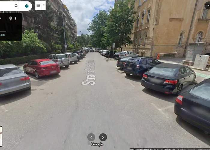 Ultra-central In The Dauerbach Palace *